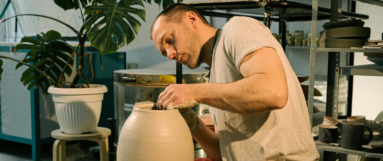 Casual ceramic style in products for home